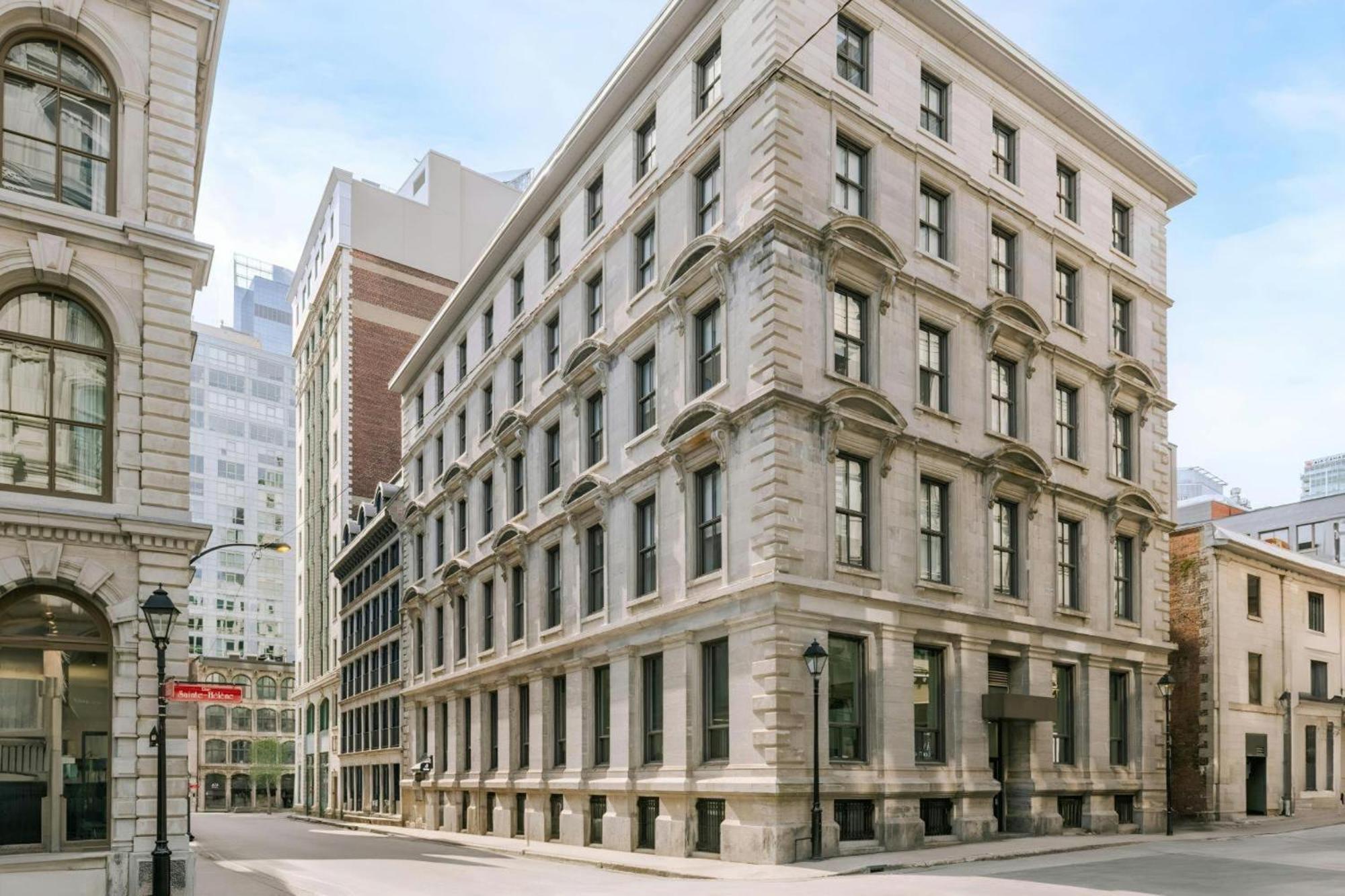 The Alexander Hotel - Old Montreal — Photos 1